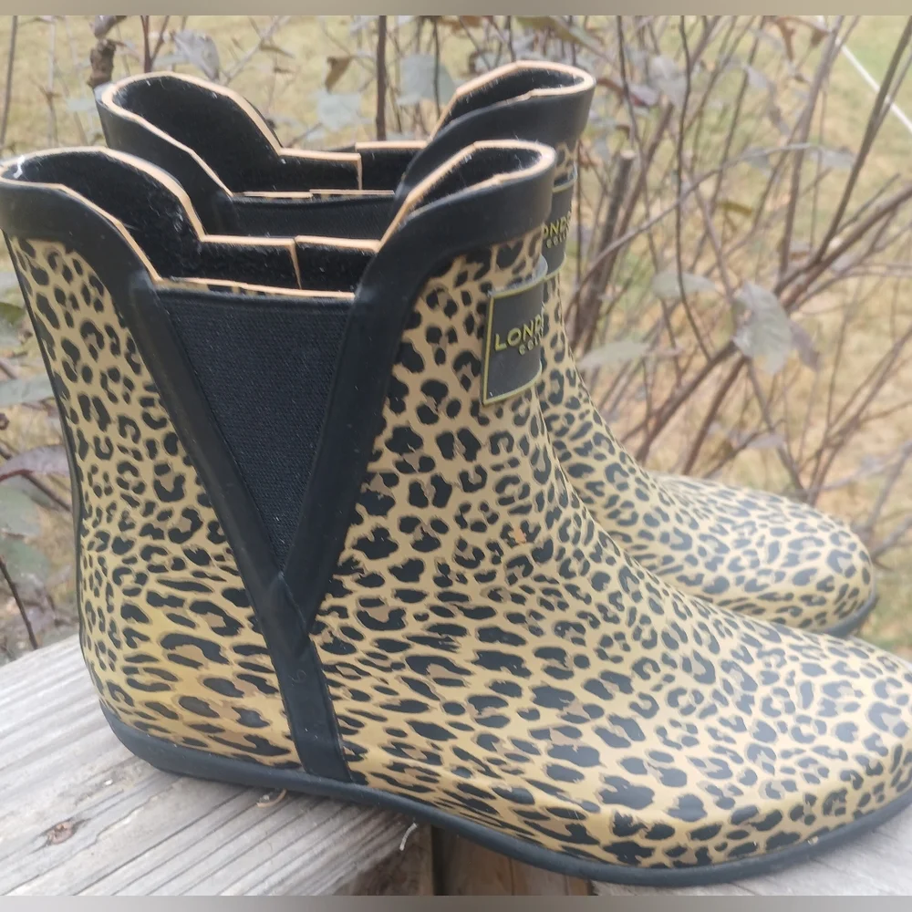 London Fog Piccadilly Women's Waterproof Rain Boots in Leopard size 6M